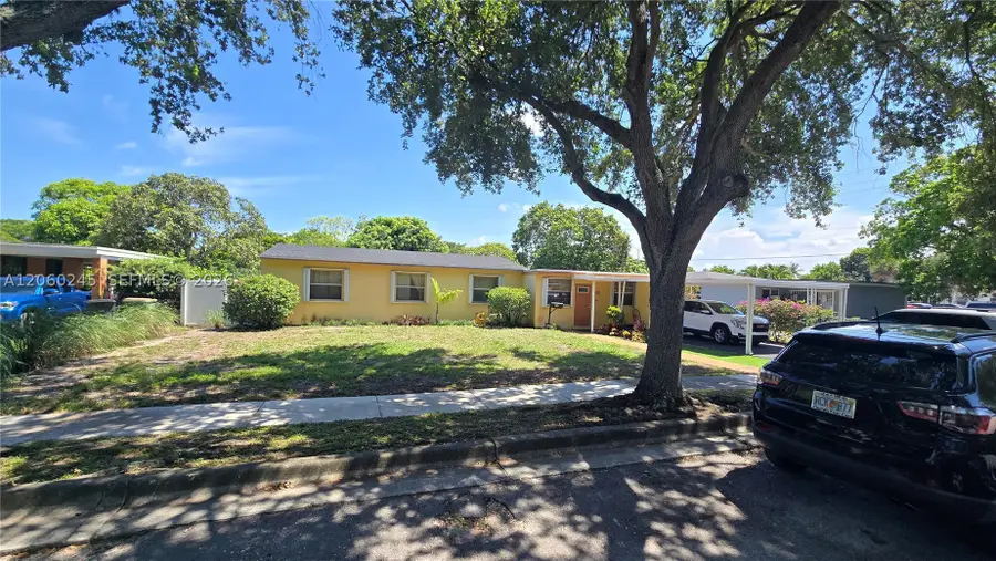 1680 NW 133rd St, North Miami, FL 33167 - #2