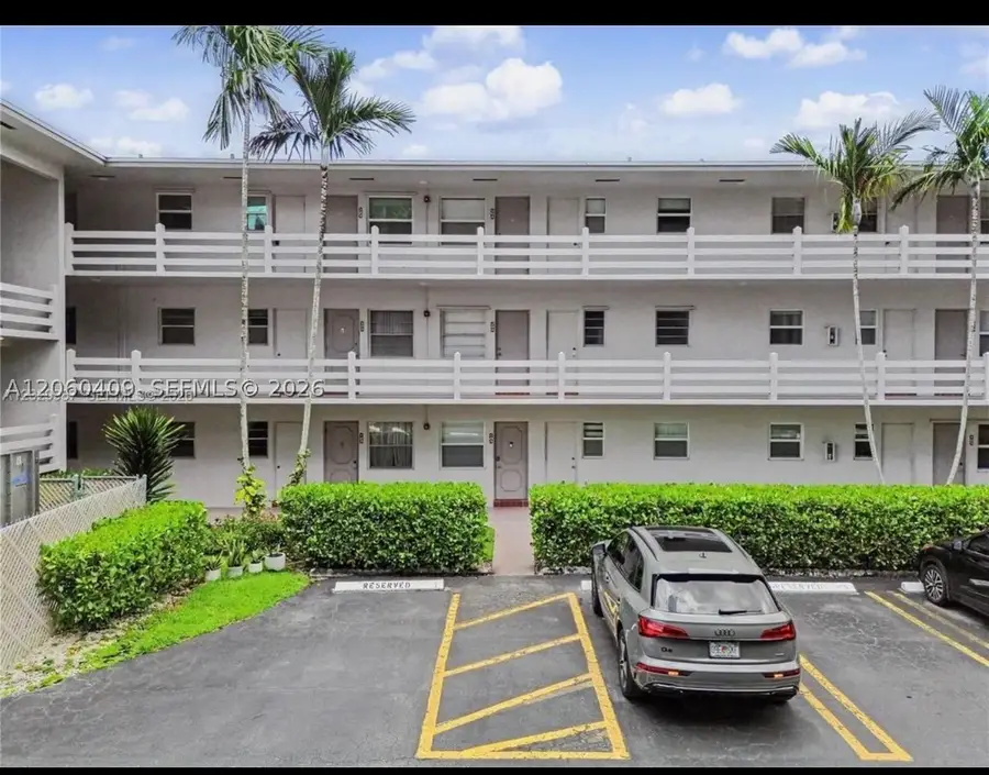 700 Layne Blvd #306, Hallandale Beach, FL 33009 - #3