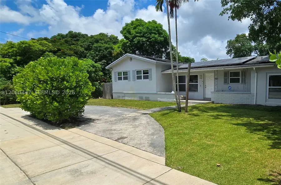 935 NE 149th St, Miami, FL 33161 - #2