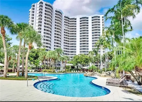 3300 NE 191st St #501, Aventura, FL 33180