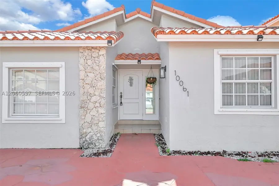 Address Withheld By Seller, Miami, FL 33186 - #2