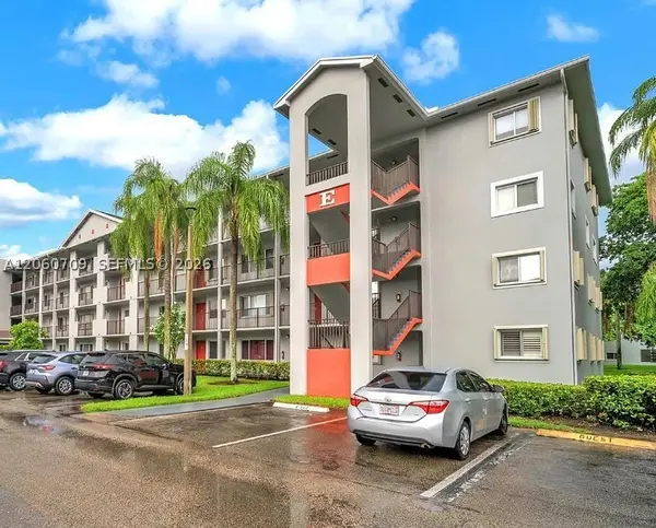 801 SW 138th Ave #107E, Pembroke Pines, FL 33027