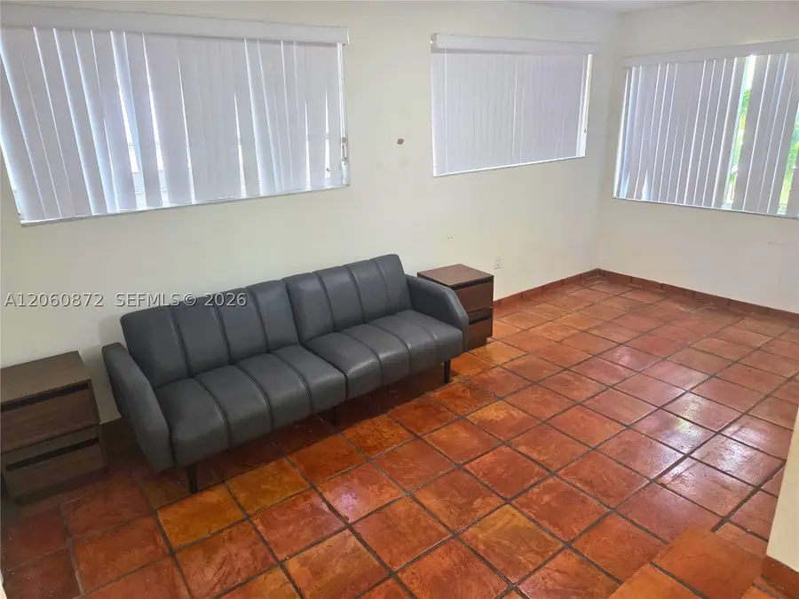 2724 SW 36th Ave, Miami, FL 33133 - #3