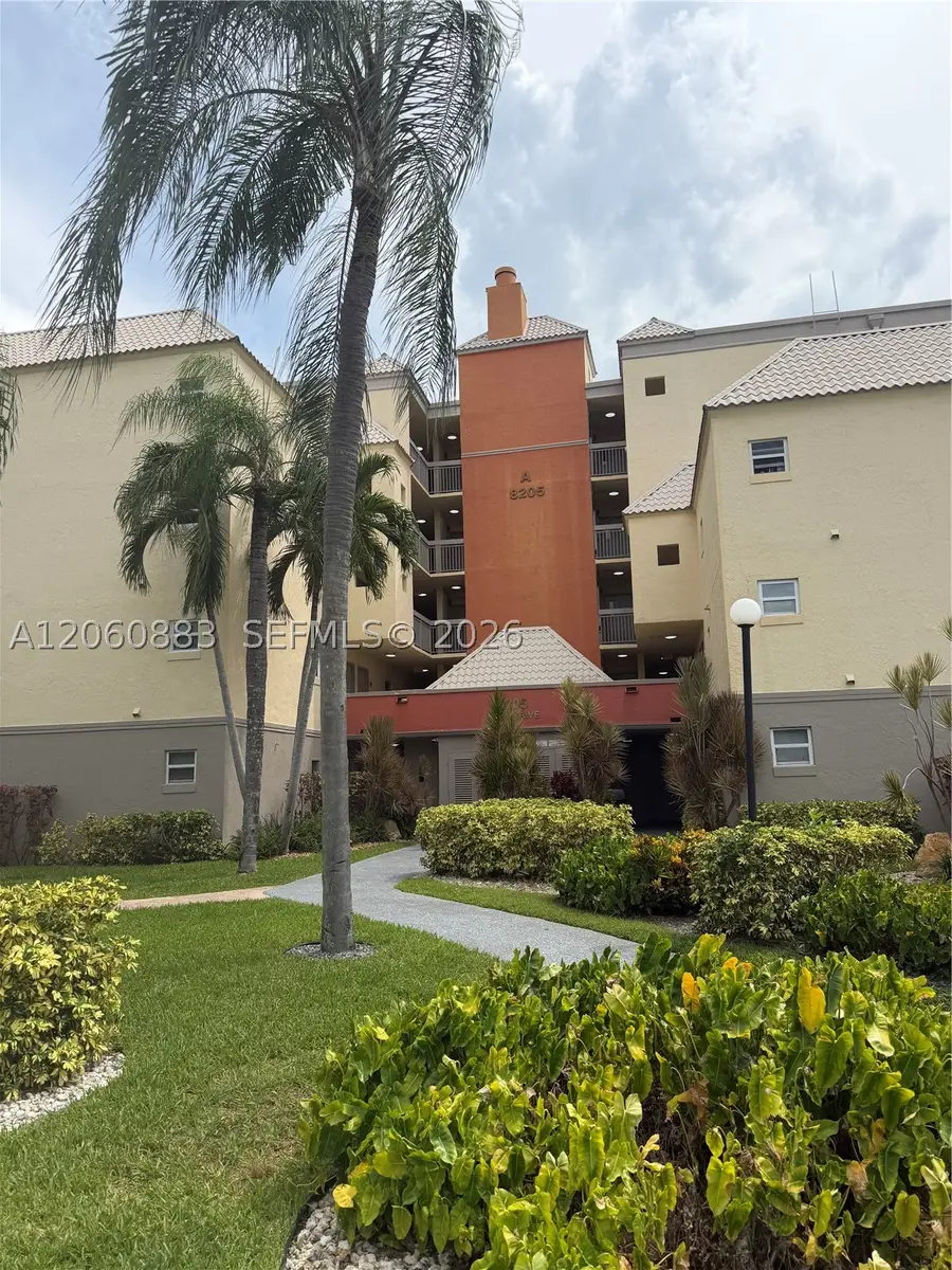 8205 Lake Dr #306, Doral, FL 33166 - #3