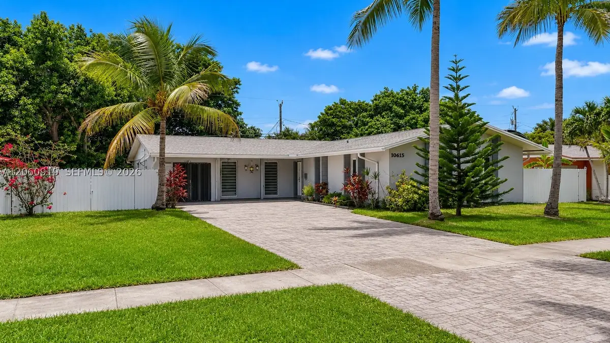 10615 SW 200th St, Cutler Bay, FL 33157 - #1