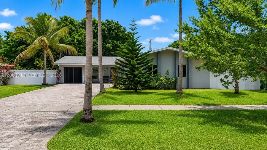 10615 SW 200th St, Cutler Bay, FL 33157 - #3