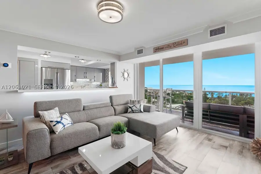2841 N Ocean Blvd #1402, Fort Lauderdale, FL 33308 - #3
