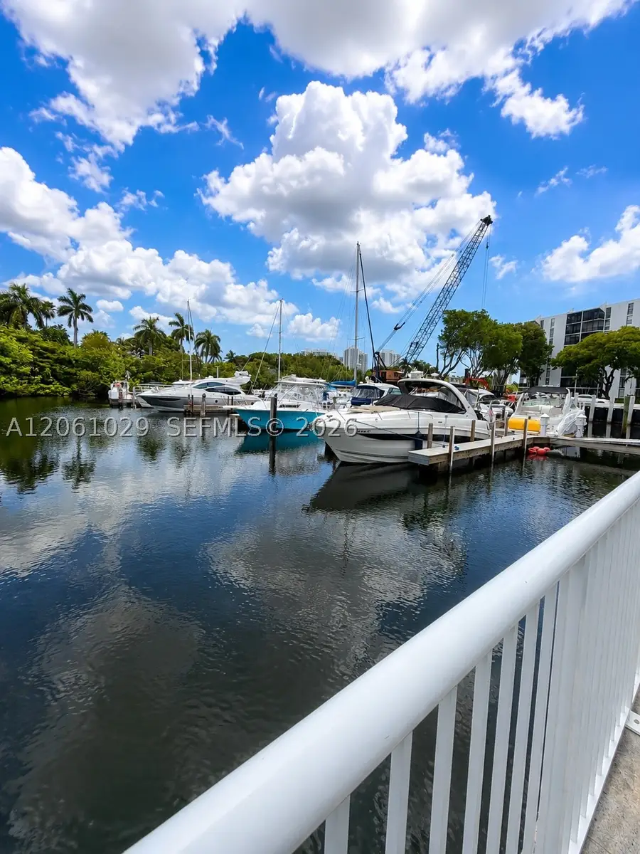 3375 N Country Club Dr, Aventura, FL 33180 - #2