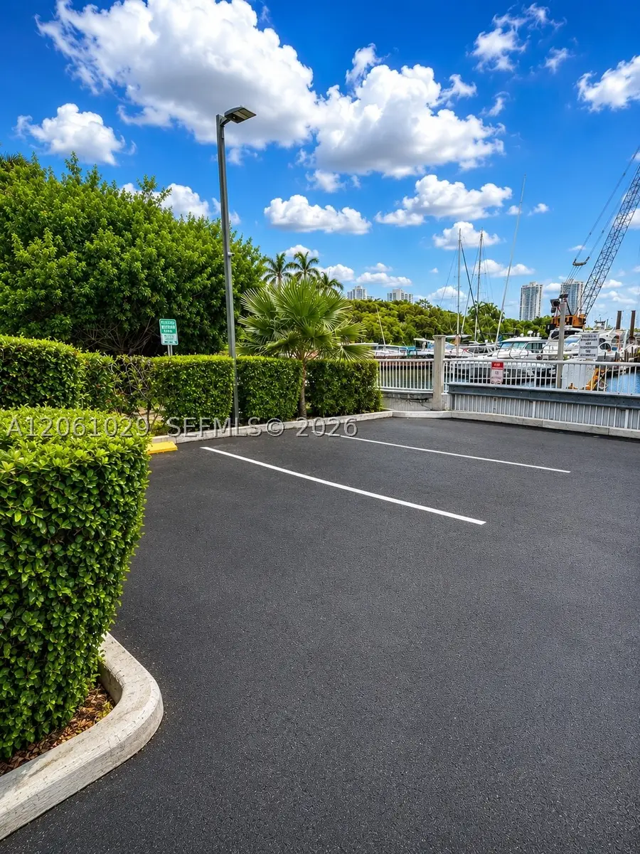 3375 N Country Club Dr, Aventura, FL 33180 - #3