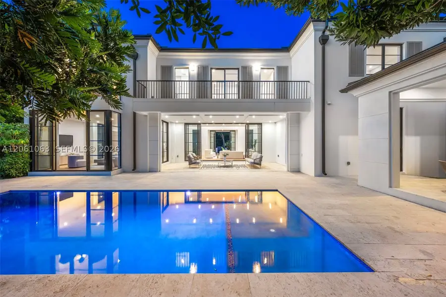 1220 S Alhambra Cir, Coral Gables, FL 33146 - #3