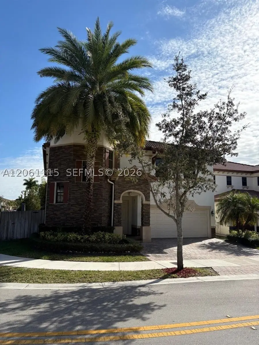 8925 NW 99th Ct, Doral, FL 33178 - #3