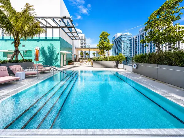 11 NE 6th St #809, Miami, FL 33132