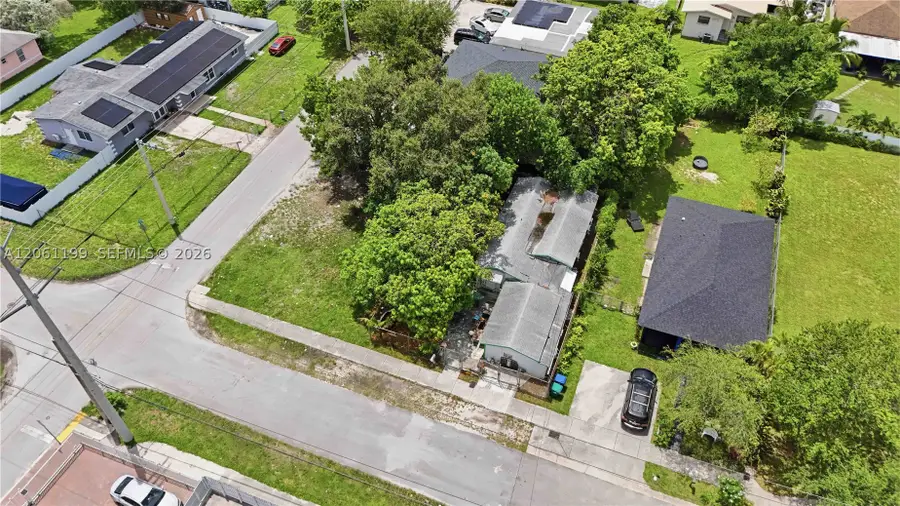 2106 NW 70th St, Miami, FL 33147 - #2