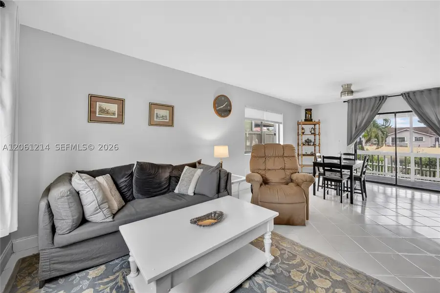 8210 SW 96th Ct, Miami, FL 33173 - #3