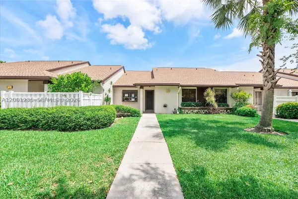 3342 Carambola Cir S, Coconut Creek, FL 33066