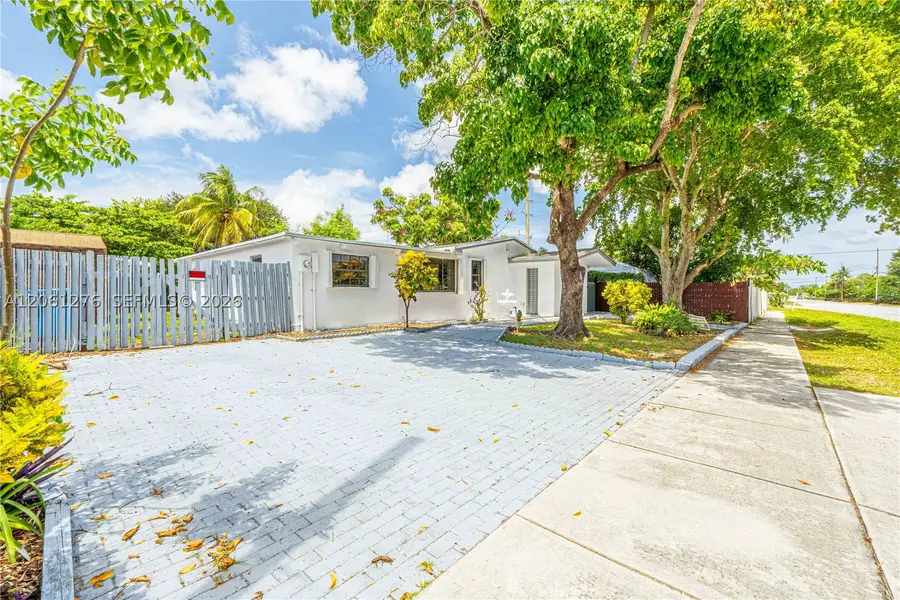 4011 SW 32nd St, West Park, FL 33023 - #3