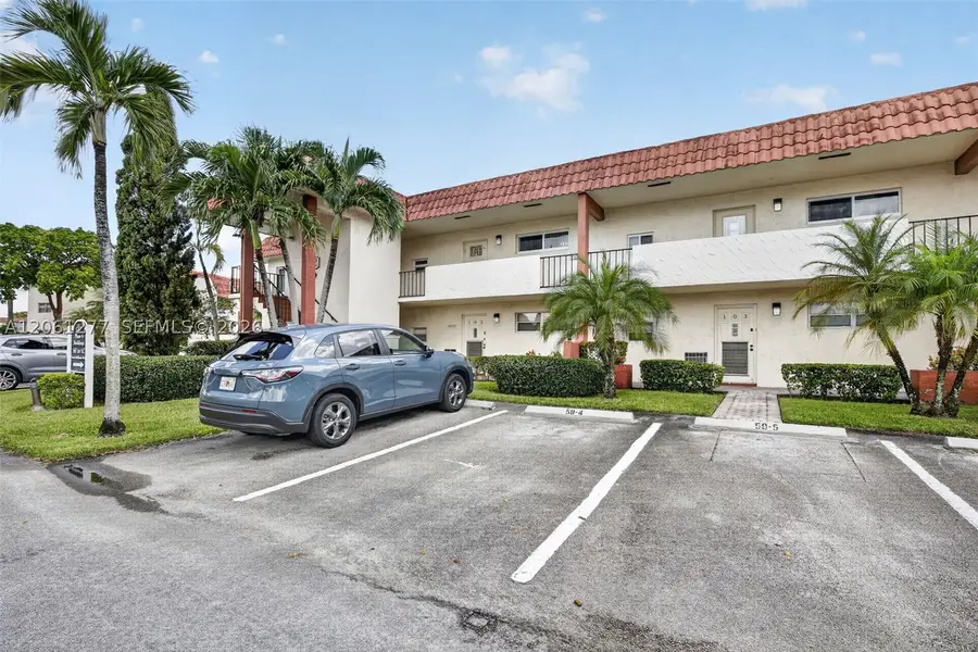 8941 S Hollybrook Blvd #202, Pembroke Pines, FL 33025 - #2