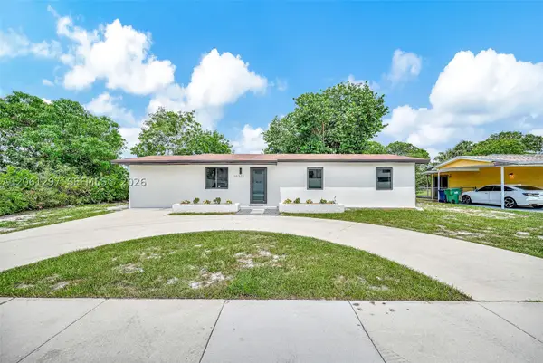 19301 NW 52nd Ave, Miami Gardens, FL 33055