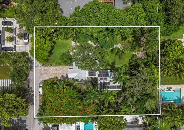 4152 Battersea Rd, Miami, FL 33133