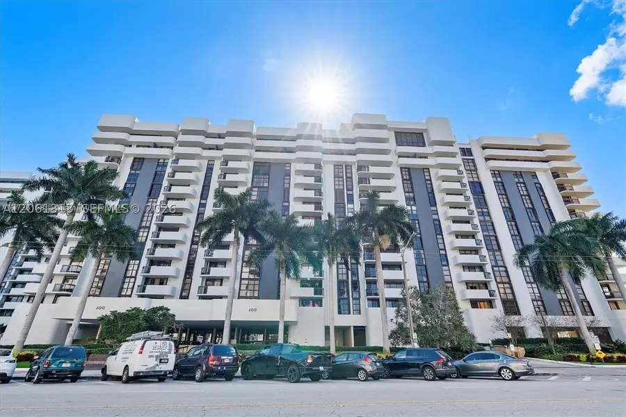 600 Biltmore Way #1014, Coral Gables, FL 33134 - #2