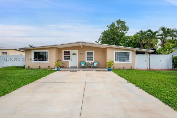 11451 SW 43rd St, Miami, FL 33165