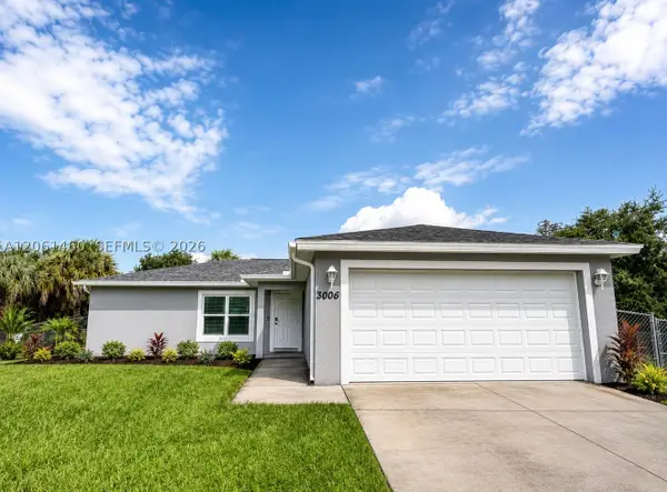 3006 Base Ct, La Belle, FL 33935