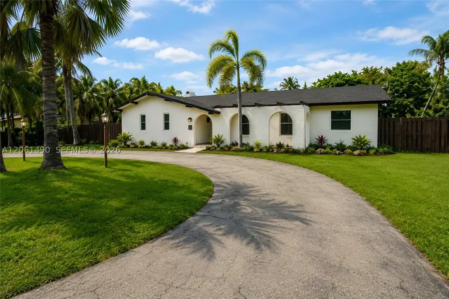 8601 SW 174th St, Palmetto Bay, FL 33157 - #2