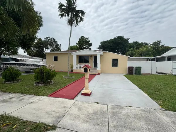 80 W 56th St, Hialeah, FL 33012