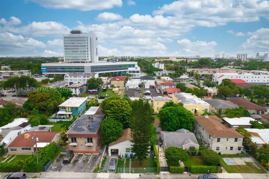 2550 SW 10 St, Miami, FL 33135 - #3