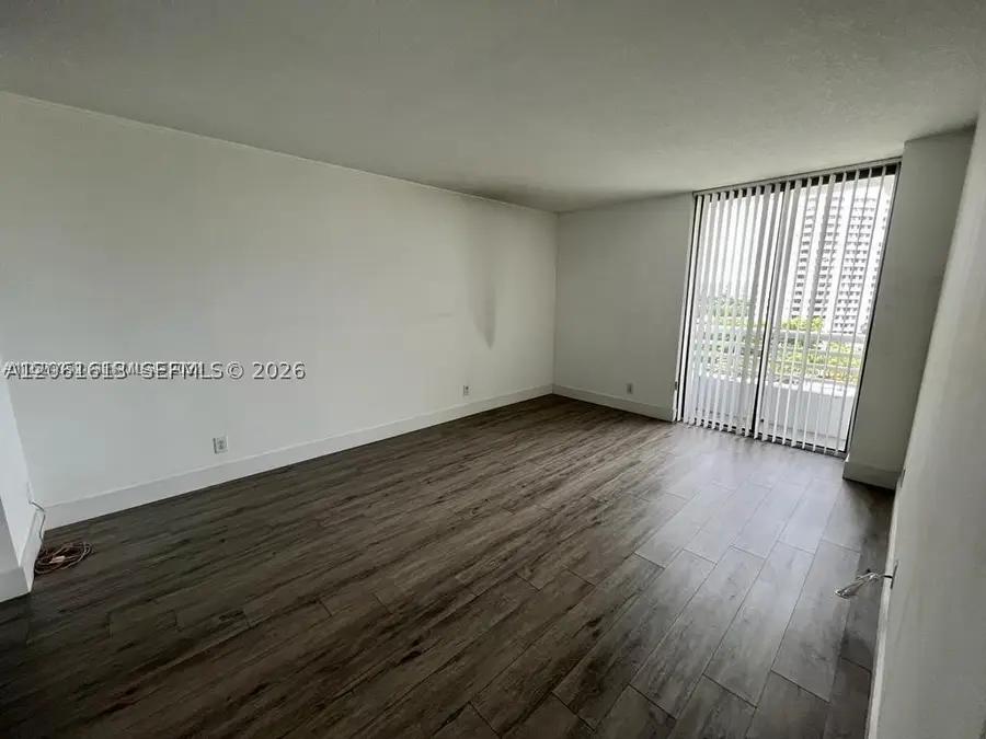 3300 NE 192nd St #906, Aventura, FL 33180 - #2