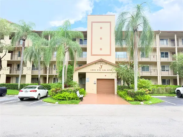 1201 SW 141st Ave #302J, Pembroke Pines, FL 33027