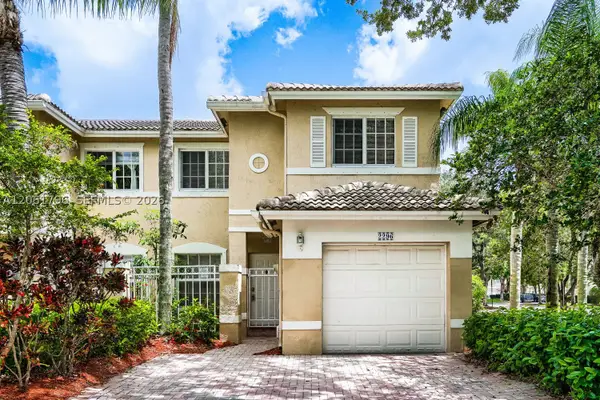 2296 NW 170th Ave, Pembroke Pines, FL 33028