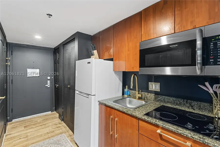 1200 Brickell Bay Dr #1816, Miami, FL 33131 - #3