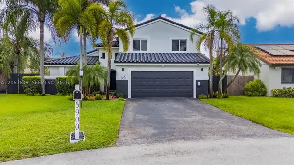 5900 York Ln, Davie, FL 33331