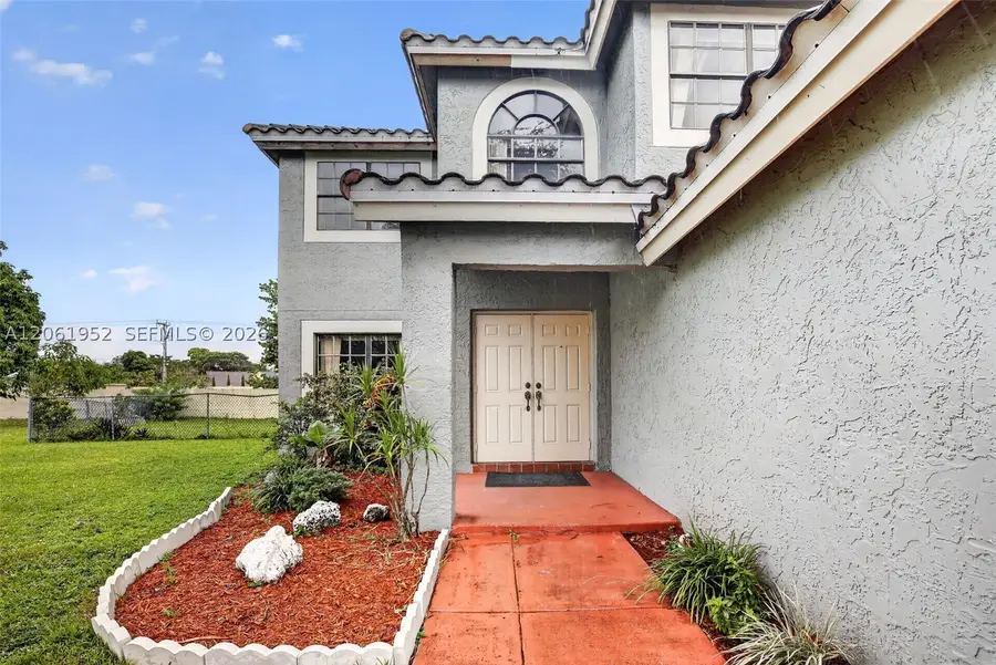 1580 SW 87th Ter, Pembroke Pines, FL 33025 - #3