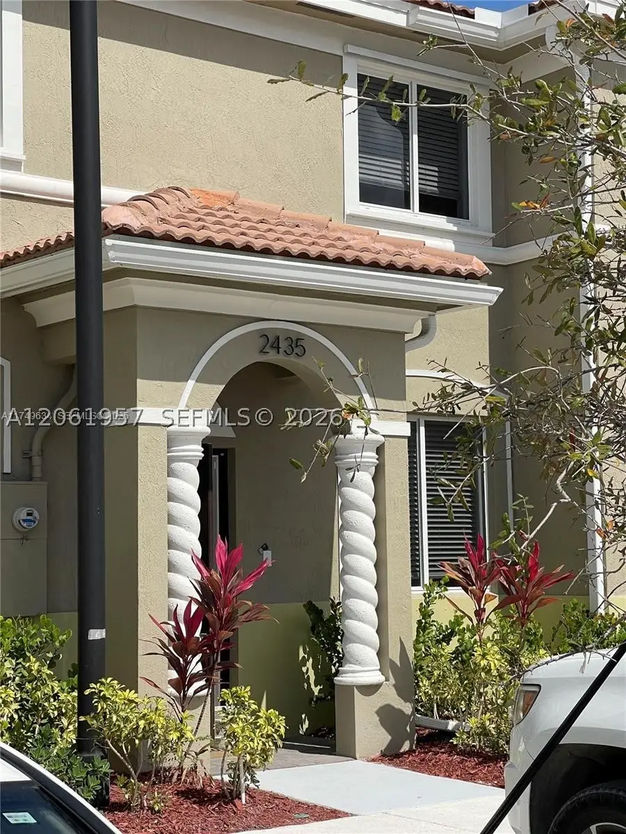 2435 SE 11th St, Homestead, FL 33035 - #1