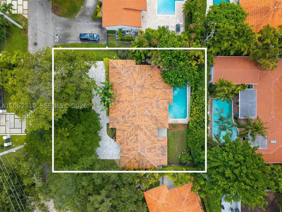 548 Vilabella Ave, Coral Gables, FL 33146 - #2
