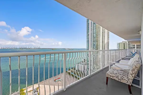 1200 Brickell Bay Dr #2502, Miami, FL 33131
