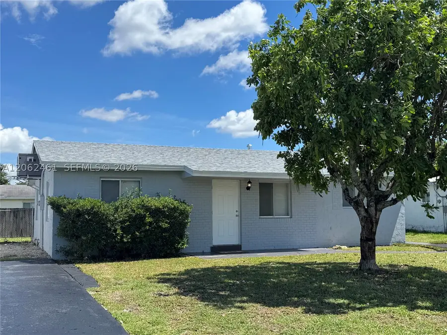 2669 NW 24th Ct, Fort Lauderdale, FL 33311 - #2
