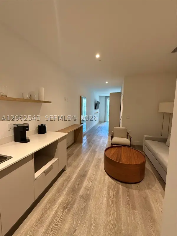 229 SW 9th St #507, Miami, FL 33130