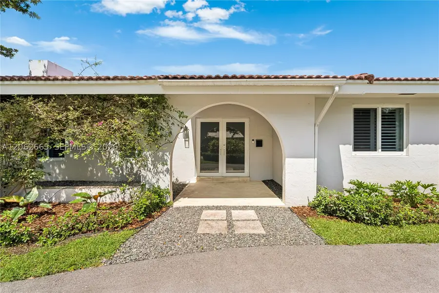 14270 SW 74th Ct, Palmetto Bay, FL 33158 - #2