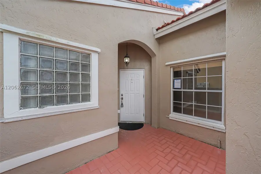 18946 NW 10th St, Pembroke Pines, FL 33029 - #2