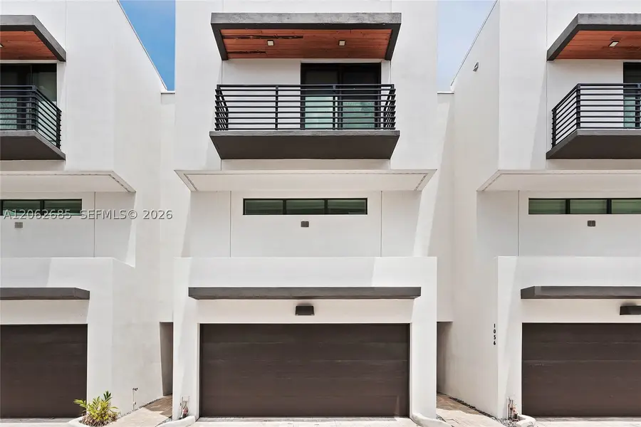 1054 N Victoria Park Rd, Fort Lauderdale, FL 33304 - #2