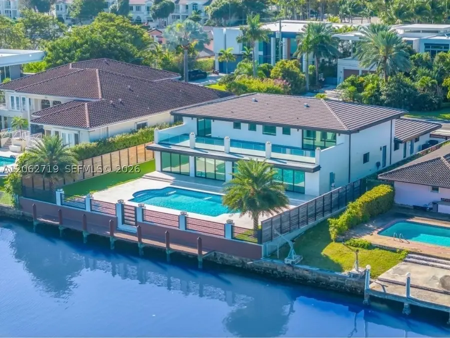 406 Holiday Dr, Hallandale Beach, FL 33009 - #2