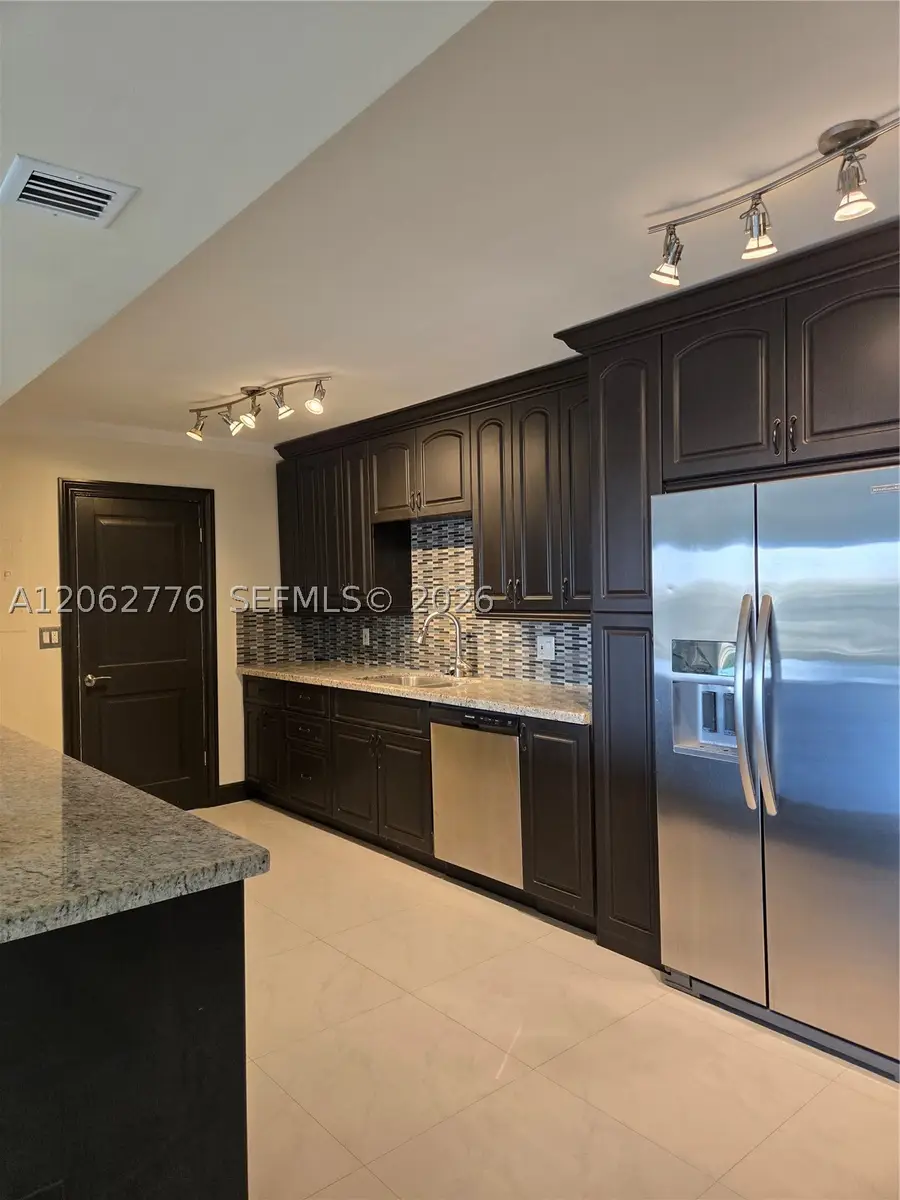 1800 NE 114th St #911, Miami, FL 33181 - #2