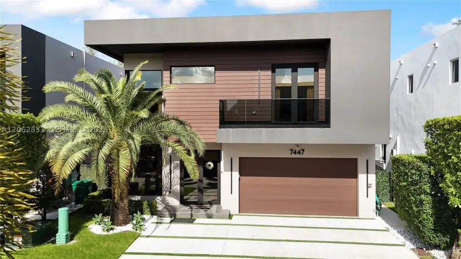 7447 NW 97th Ct, Doral, FL 33178 - #3