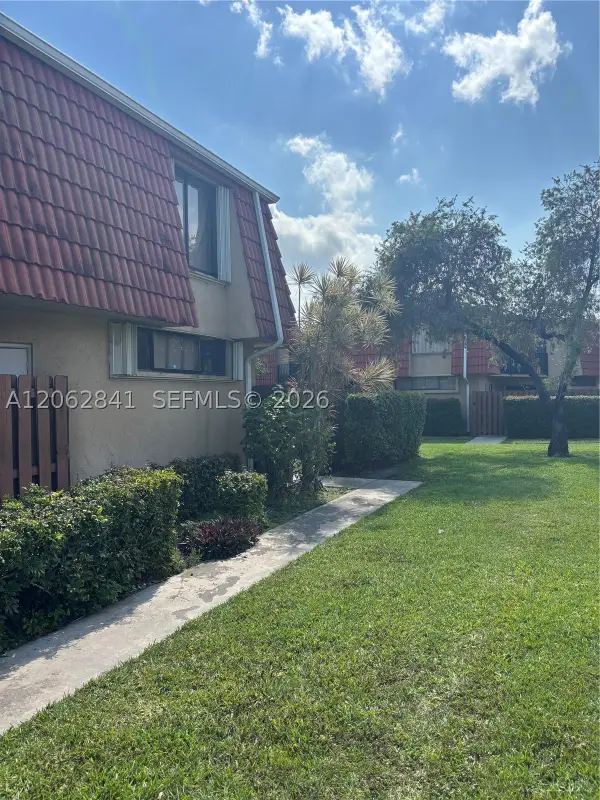 8353 Trent Ct #A, Boca Raton, FL 33433