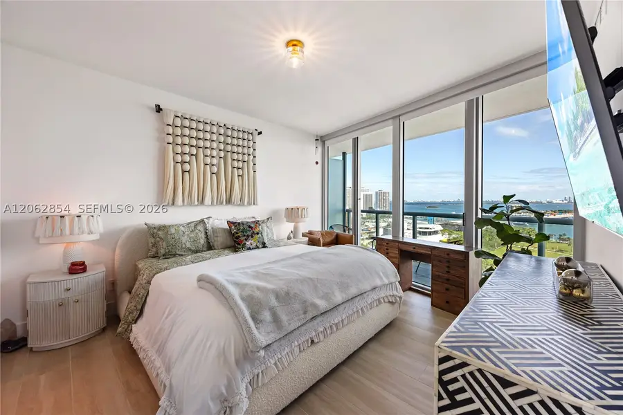 888 Biscayne Blvd #2009, Miami, FL 33132 - #3