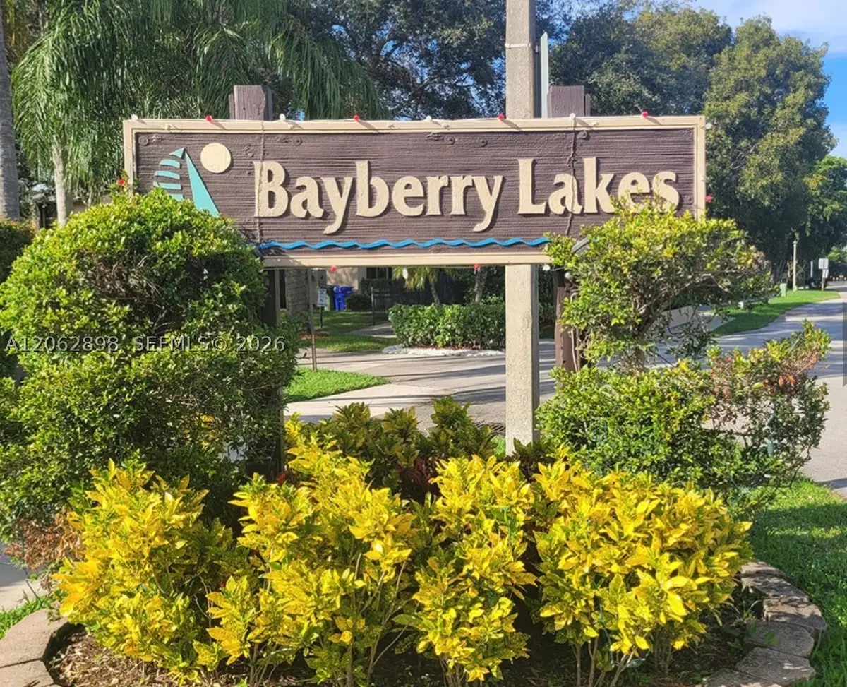 2041 Bayberry Dr, Pembroke Pines, FL 33024 - #1