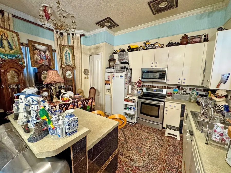3457 NE 2nd St, Homestead, FL 33033 - #2